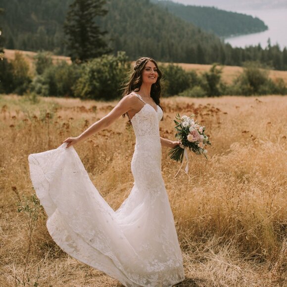 L'amour by Calla Blanche Daenerys - Wedding dress in Ivory/ivory size 4 - Picture 2 of 7